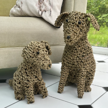 Natural seagrass dog statue, Kid toys, kids' furniture, safe for health and aesthetically pleasing, wholesale.