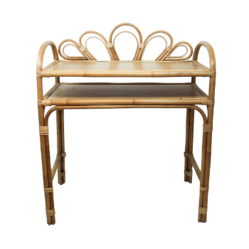 The children's desk is made of rattan, kids' furniture, safe for health and aesthetically pleasing, wholesale.