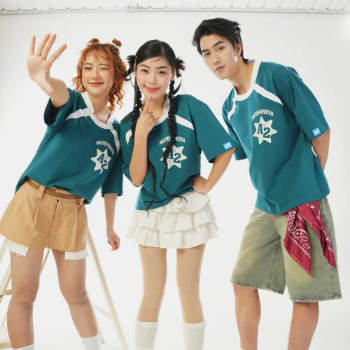 Youthful Round Neck T-Shirts: Comfortable Uniforms Perfect For Events, Community Activities, Group Promotions For Young People