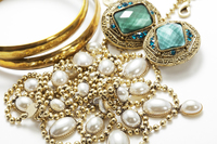 Ultimate Guide to Jewelry Care: Tips to Maintain Shine and Splendor