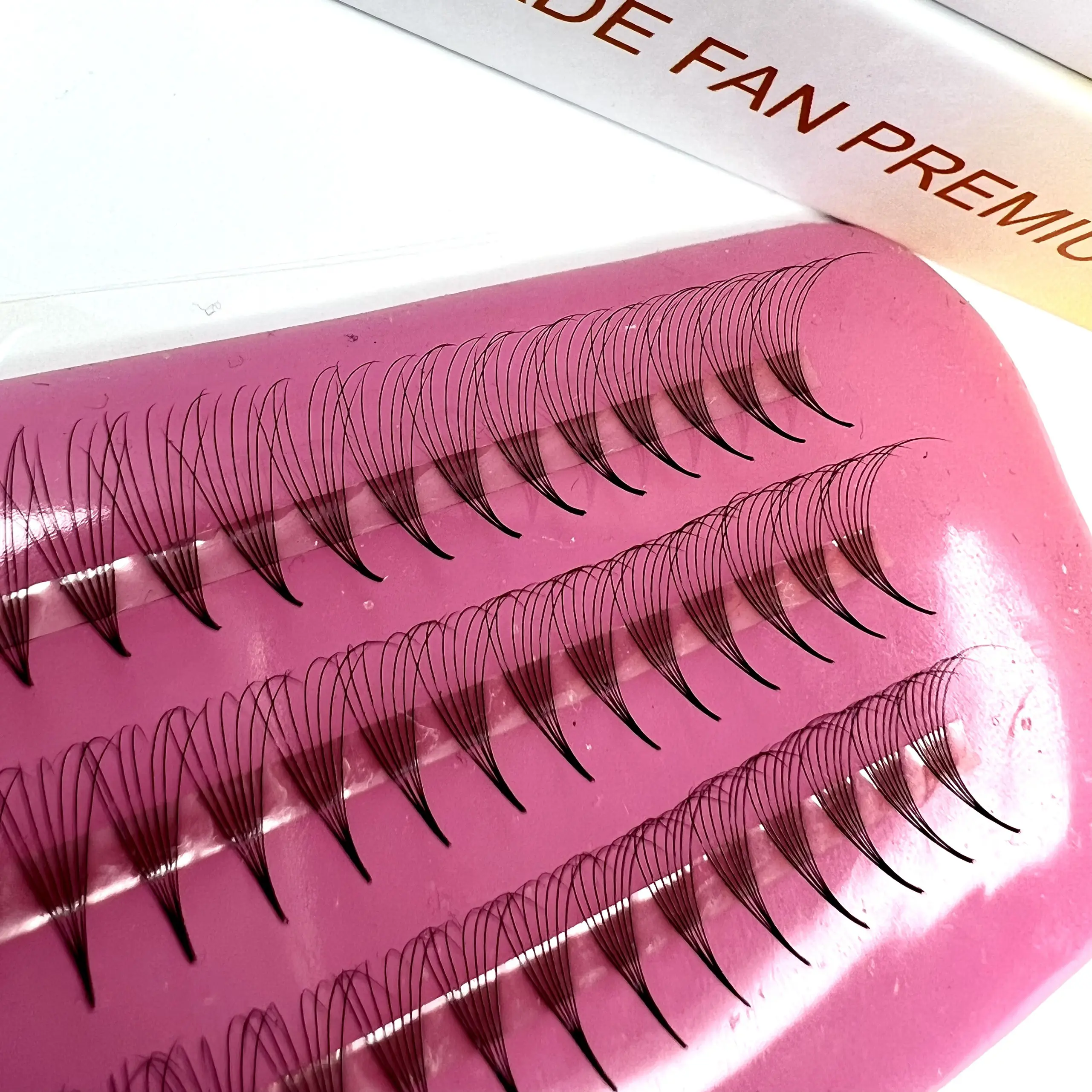 Ultra speed camellia easy fan eyelash Competitive Price Beautiful color using for beauty pack in tray or box from Vietnam 3 Ultra speed camellia easy fan eyelash Competitive Price Beautiful color using for beauty pack in tray or box from Vietnam 3
