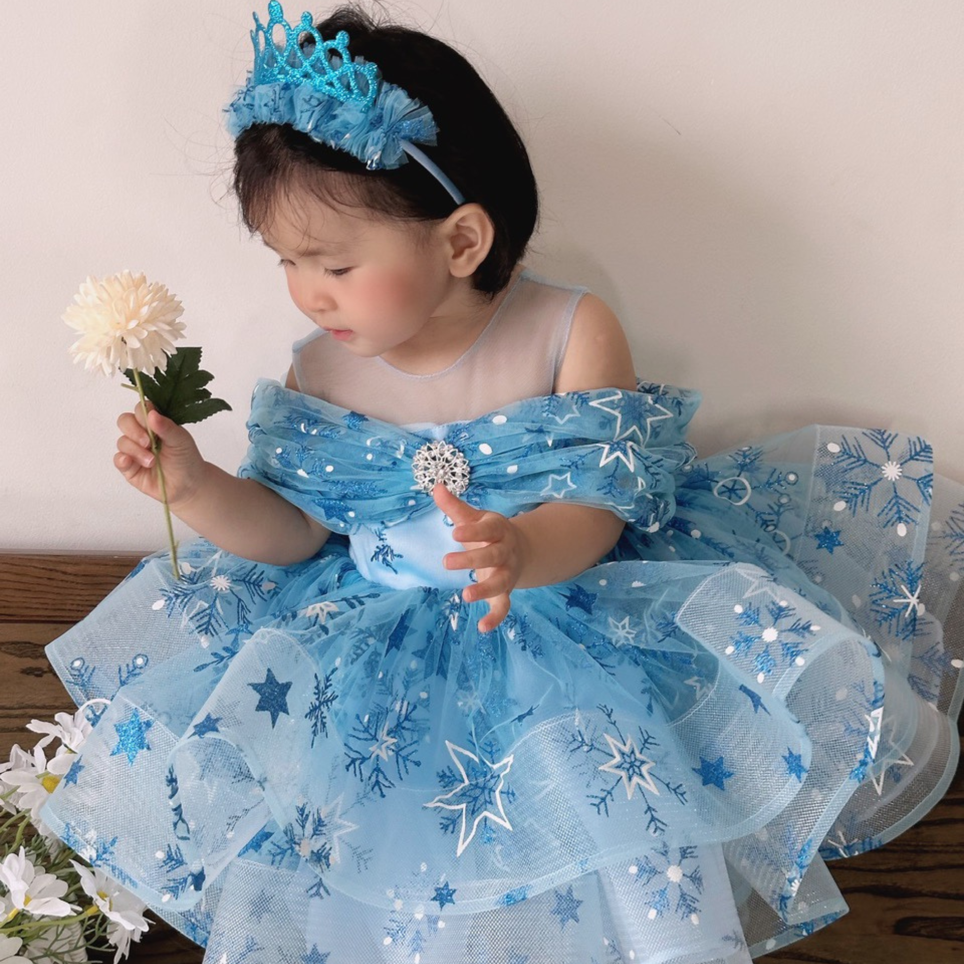 Large Size 2-Cartoon Elsa Tulle Skirt Dress High Quality Princess Party Style for Baby Girls Autumn Season OEM ODM Made Vietnam 4