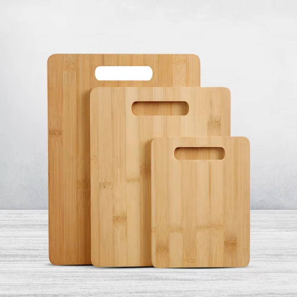 Natural Bamboo Chopping Board is made from natural materials, environmentally friendly, heat resistant, durable and beautiful. 1