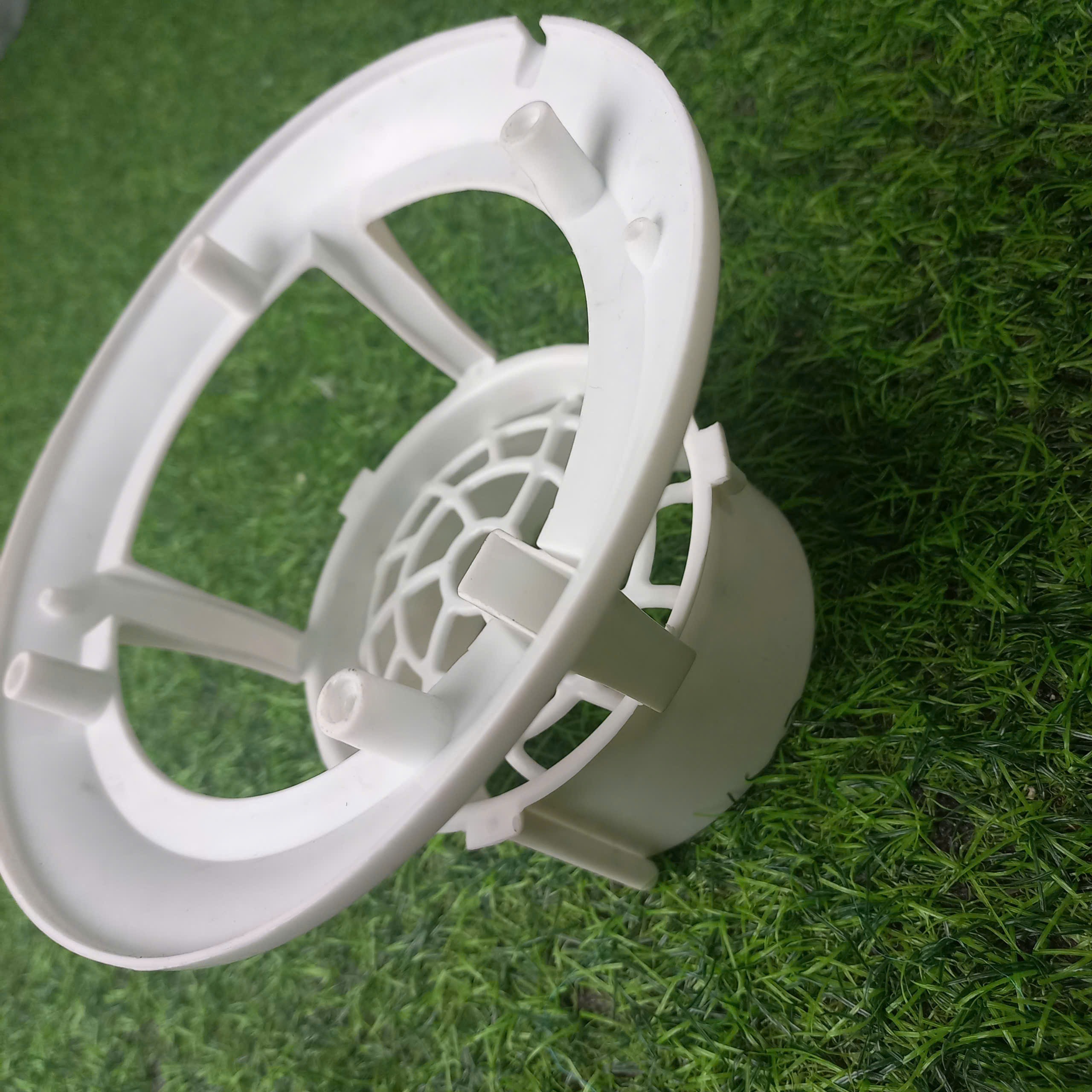 100% plastic wholesale discount stand made in vietnam 1
