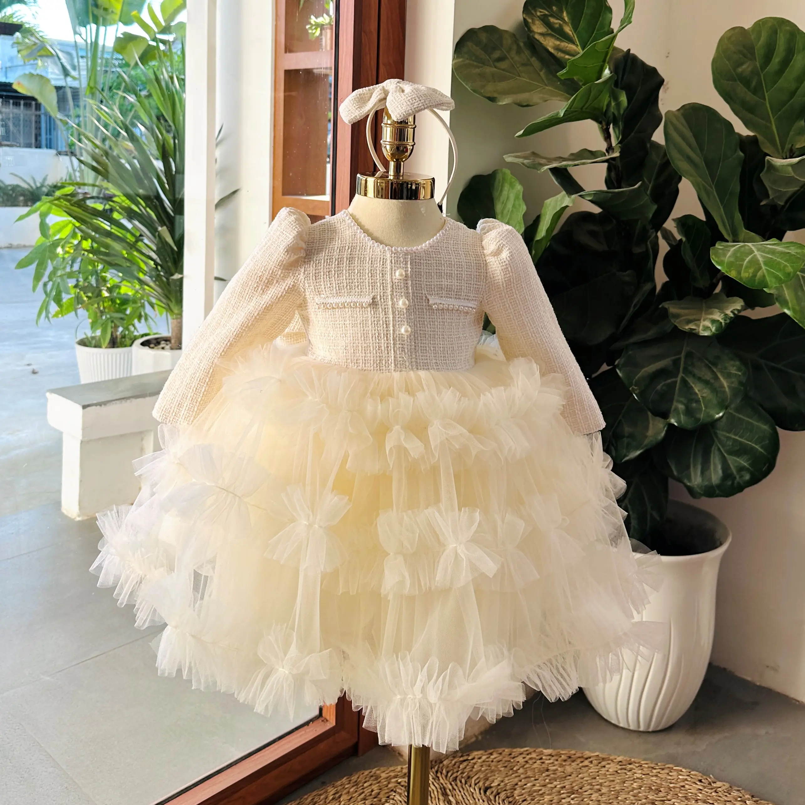 Viet Nam OEM Long-Sleeved Flared Mesh Skirt for Children's Party Soft Tulle Fabric Lovely Warm Winter Spring 4