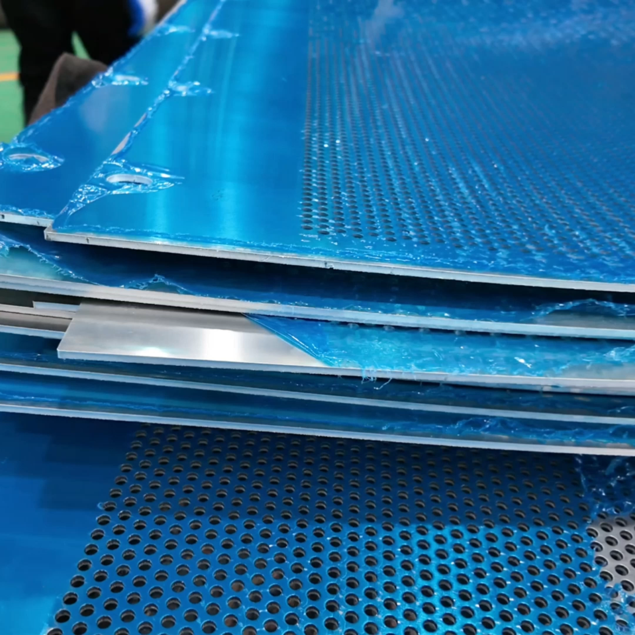 Custom Size Stainless Steel Sheet Metal Fabrication Flattening Services Available