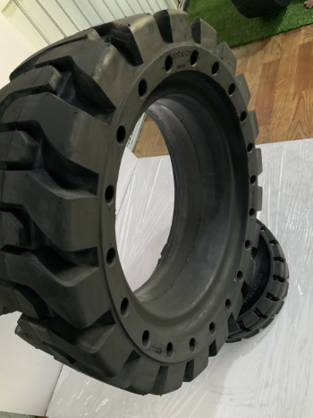 MR-SOLID Tire For Forklift 33X12-20 Natural Tire Wholesale Bearing Strength Using For Forklift Iso Customized Packing Vietnam 1