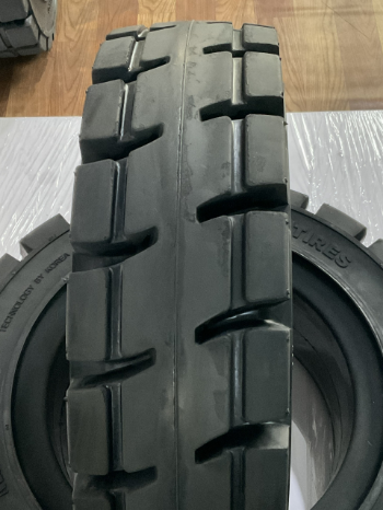 MR-SOLID Tire For Forklift 6.50-10 Natural Tire Wholesale Made By Korean Technology Using For Forklift Iso Customized Packing 7