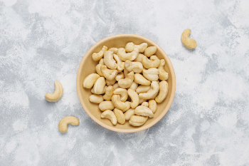 High Quality Cashew Nut All Size Raw Dried Premium Grade Roasted Cashew Accept Customized Packing Vietnam Manufacturer 2