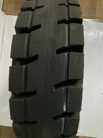 MR-SOLID Tire For Forklift 300-15 Natural Tire Wholesale Bearing Strength Using For Forklift Iso Customized Packing Vietnam 2