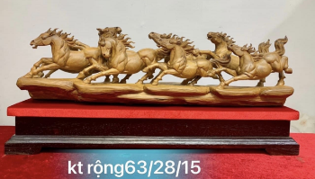 Viet Nam Traditional Fengshui Poly Resin Home Decoration Sculpture Wood Texture Horse Sculpture Manufacturer 2