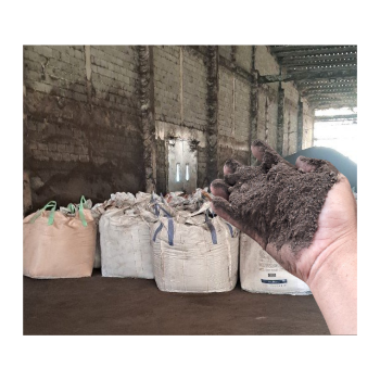 Composting Tower Chicken Manure Fertilizer Fertilizer Organic From Vietnam Manufacturer Wholesale Chicken For Sale Broiler Ross 2