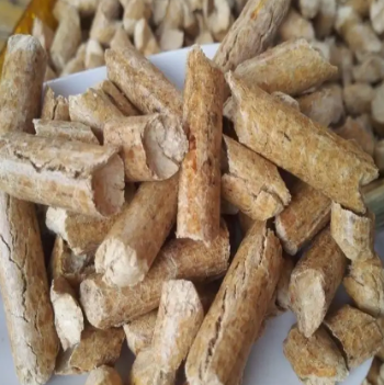 Biomass Wood Fuel Pellets Good Price Low Ash Heating System Stick Bulk Vietnam Manufacturer 1