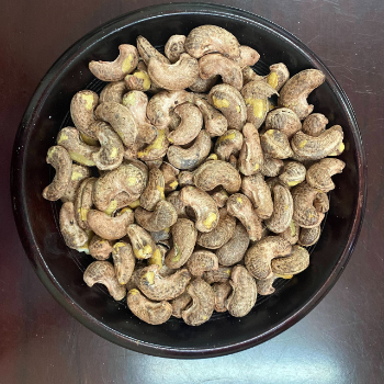 Natural Cashew Nut Snack Roasted With Salt No Preservatives Reasonable Price Vacuum Packing Vietnam Manufacturer 2