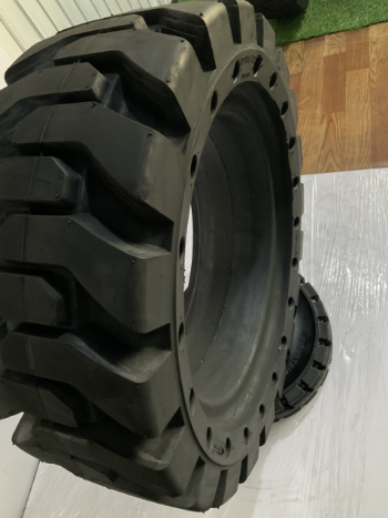 MR-SOLID Tire For Forklift 33X12-20 Natural Tire Wholesale Bearing Strength Using For Forklift Iso Customized Packing Vietnam 3