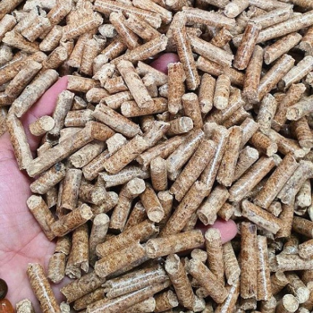 100% Natural Wood Fast Delivery Wood Pellet Grade I2 Vietnam Manufacturer Wood Pellets Price Ton Burning Packed In Jumbo Bag 1