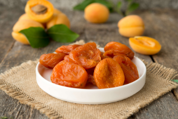 Dried Fruit Seedless Freeze Dried Apricots Sweet Snacks Seedless Preserved Apricot Dehydrated Apricot From Vietnam Manufacturer 2