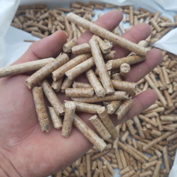 Wholesale High Quality Competitive Price Wood Pellets Fuel Pellets From VietNam Manufacturer 1