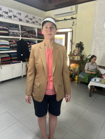 Nice Design OEM ODM Vest Suit for Men and Women Factory Price Tropical Suit Cashmere Fabric made in Vietnam 2