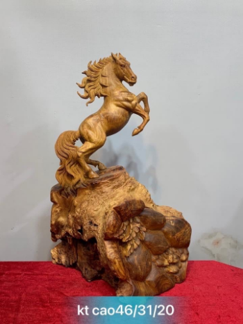 Viet Nam Traditional Fengshui Poly Resin Home Decoration Sculpture Wood Texture Horse Sculpture Manufacturer 3