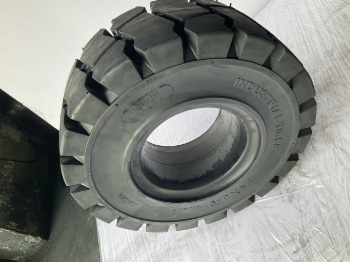 Success Tire For Forklift 21X8-9 Tire For Sale Reasonable Price Made By Korean Technology Using For Forklift ISO Certifficate 1