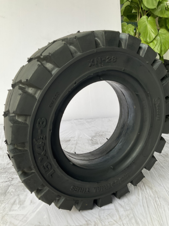 Success Tire For Forklift 15X4 1/2-8 Black Tire Hot Selling Three-Layer Rubber Structure Bearing Strength ISO Certifficate Customized Packaging 3