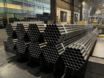 Scaffolding Pipe Bs1139 1.5 inch scaffolding building ERW ms steel pipe and tube 48.3mm - 48.6mm EN39 / BS1139 Best quality. 6