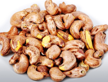 Cashew Nuts A2 High Quality Organic Nuts Natural Flavor Roasted Cashew Kernels Packaging Carton & Vacuum PE Vietnamese 1