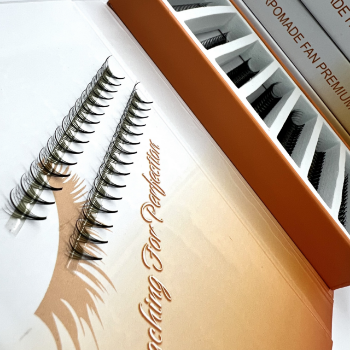 Low MOQ Wispy 9D mix 7 length fan eyelashes Reasonable Price Beautiful color using for beauty pack in tray or box from Vietnam 3