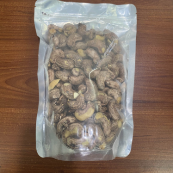 Natural Cashew Nut Snack Roasted With Salt No Preservatives Reasonable Price Vacuum Packing Vietnam Manufacturer 1