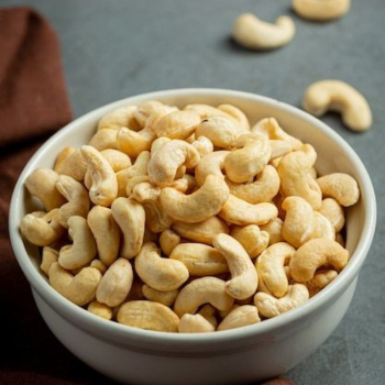 Cashew Kernels No Preservatives Good Price Making Candy Whole Bag Packing From Vietnam Manufacturer 2