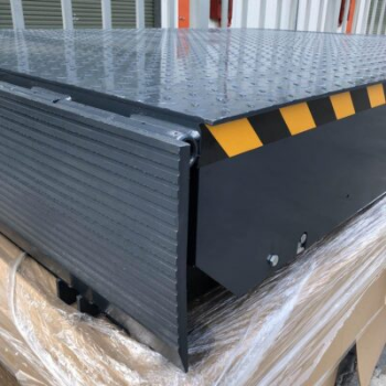 Fast Delivery Dock Leveler Hydraulic Lifting Platform Dock Leveler Electric Container Platform Lift Truck Warehouse Logistic Equipment 6