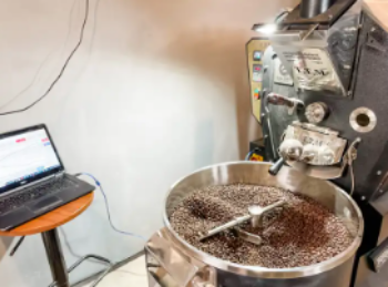 Roasted Robusta Coffee Beans A Grade 100% Pure Dark Roasted Robusta Coffee Beans Bold, Sweet aftertaste in Vietnam