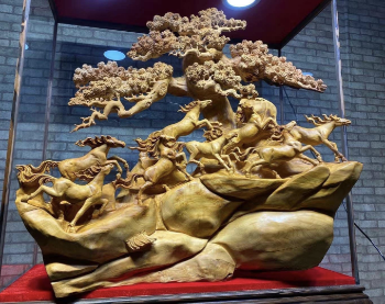 Viet Nam Traditional Fengshui Poly Resin Home High Quality Decoration Sculpture Wood Texture Horse Sculpture Manufacturer 5