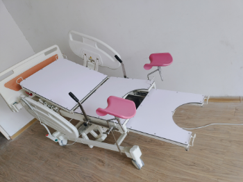 Gynecological Examination Obstetric Electric Hospital Factory Price Delivery Bed Multifunctional Hospital Chair Mobile 3