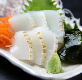 Squid Sashimi Fresh Body Squid Wholesale All Season Need To Defrost Before Using Iso Vacumming Vietnam Manufacturer 6