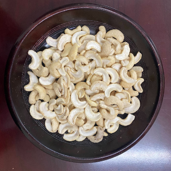 Natural Cashew Nut Snack Broken For Export Organic Good Price Customizable Packing Vietnamese 1