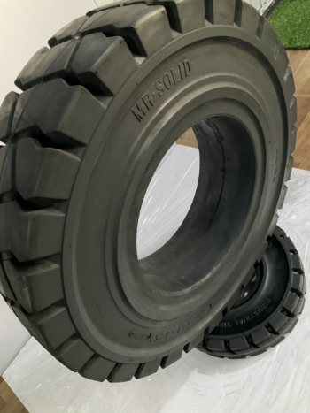 MR-SOLID Tire For Forklift 7.50 - 15 Super Durable Hot Product Bearing Strength Using For Forklift Iso Customized Packing Asian 4