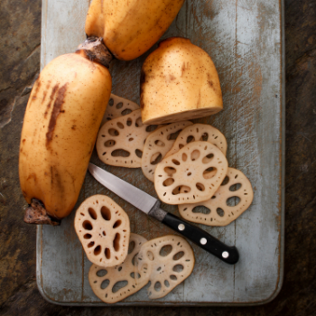 Delicious Top Selling Frozen Lotus Root IQF Sliced Shape November to February of next year Season 8