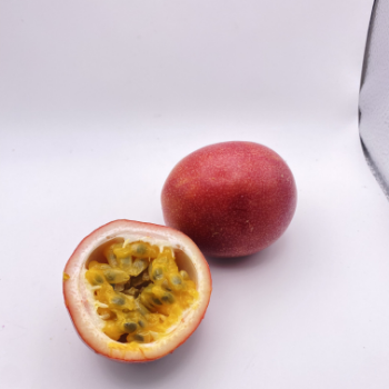 Passion Fruit Plant For Sale Fast Delivery Natural Fresh Organic Passion Fruits Making Juice Cakes Fresh Fruit Packaging Box VietNam Manufacture 1