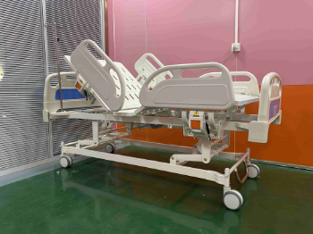 Three-Function Electric Bed Patient Examination Bed Hospital Factory Price New Design Medical Surgery Hospital Equipment 6