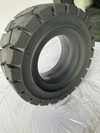 Success Tire For Forklift 16X6-8 Natural Tire Wholesale Bearing Strength Using For Forklift Iso Customized Packing Vietnam 8