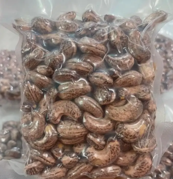 Arabica Coffee Green Bean Good Price Export Food High Protein Vaccum Bag Made In Vietnam Trading 5