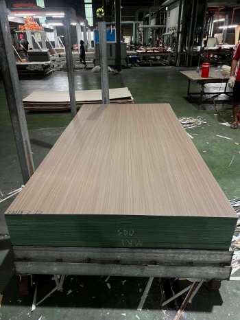 Hot selling MFC laminated Melamine faced Moisture Resistance Chipboards / Okal / PB Carb P2 E0 E1 E2 panel 1220x2440mm 9-25mm 11