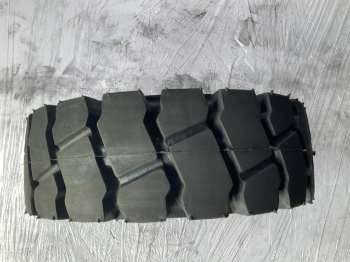 Success Tire For Forklift 15X4 1/2-8 Black Tire Hot Selling Three-Layer Rubber Structure Bearing Strength ISO Certifficate Customized Packaging 5