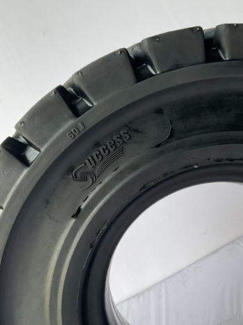 Success Solid Tire For Forklift 5.00-8 Natural Tire High Specification Bearing Strength Using For Toyota Heli Clark Forklift 8