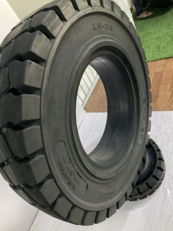 MR-SOLID Tire For Forklift 9.00-20 Black Tire Oem Made By Korean Technology Using For Forklift Iso Customized Packing Made In Vietnam 7