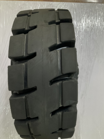 MR-SOLID solid rubber tires 23x9-10 non marking tire Variety Three-Layer Rubber Structure tire manufacturing plant From Vietnam 3