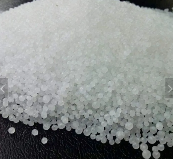 Good Quality UREA 46 Fertilizer Factory price agricultural Top wholesale bulk 50kg per bag for plant growth organic fertilizer 3