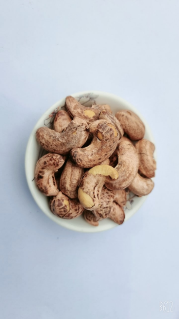 New Cashew Kernels Top Grade Organic Nuts Using For Food Cashew Kernels Packaging Carton & Vacuum PE Vietnam Manufacturer 7